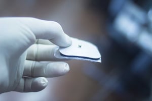 holding_lead_contact_patch