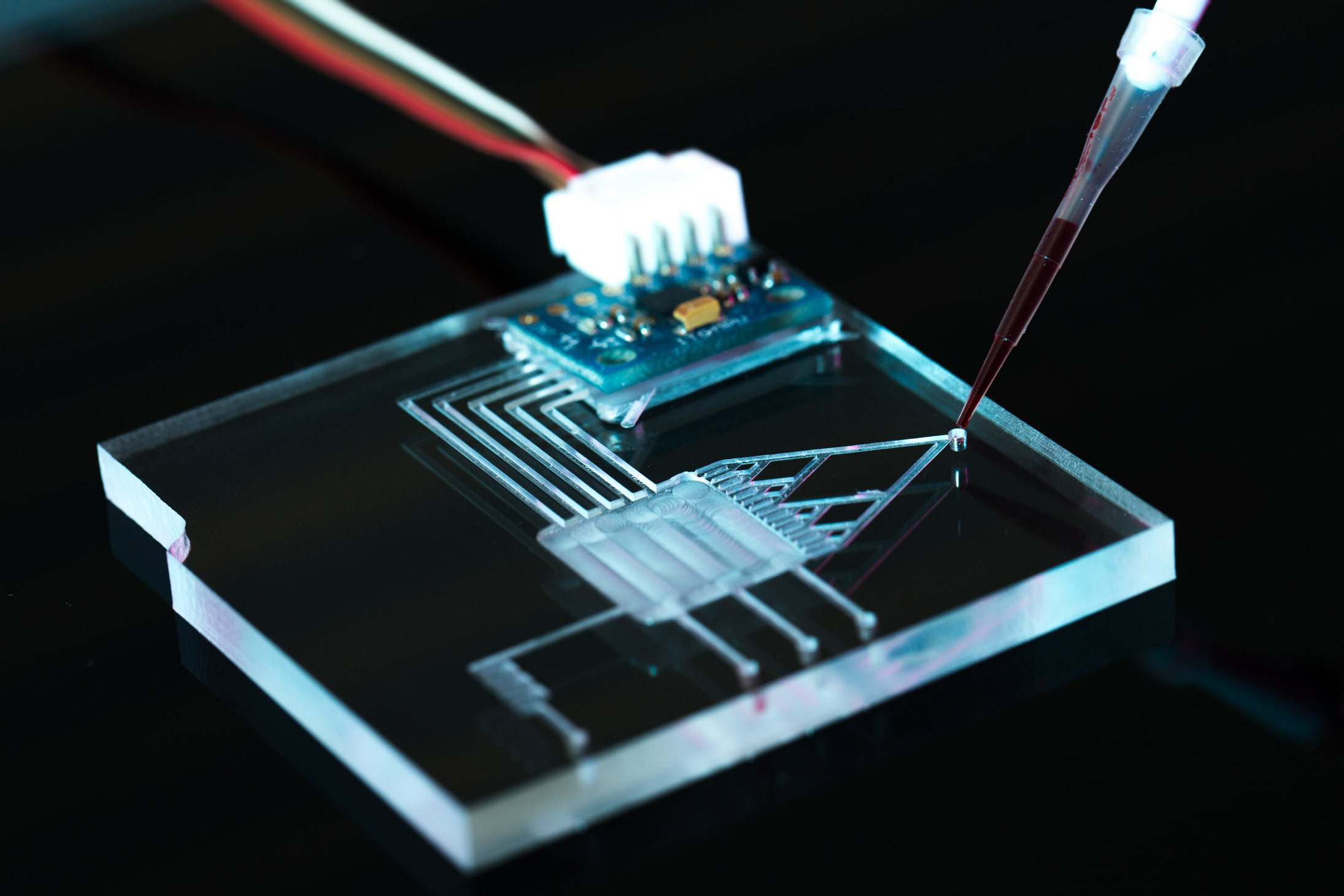 4 Key Materials When Building Microfluidic Devices